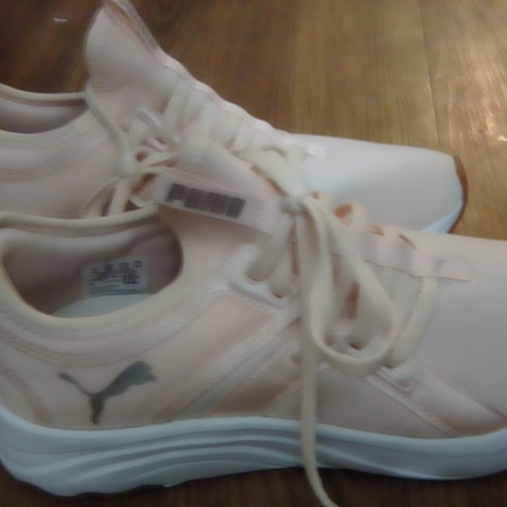 Women puma shoes brand new